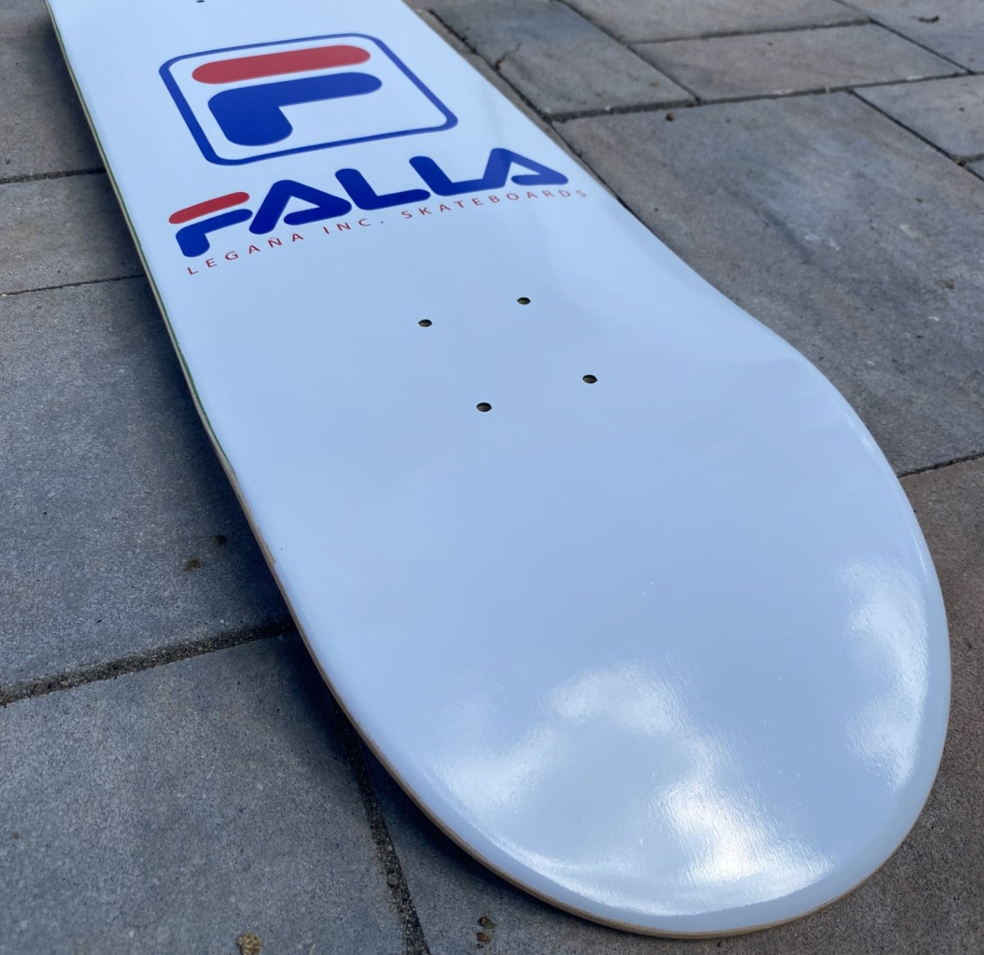 Legaña Fallafila 2 White Deck