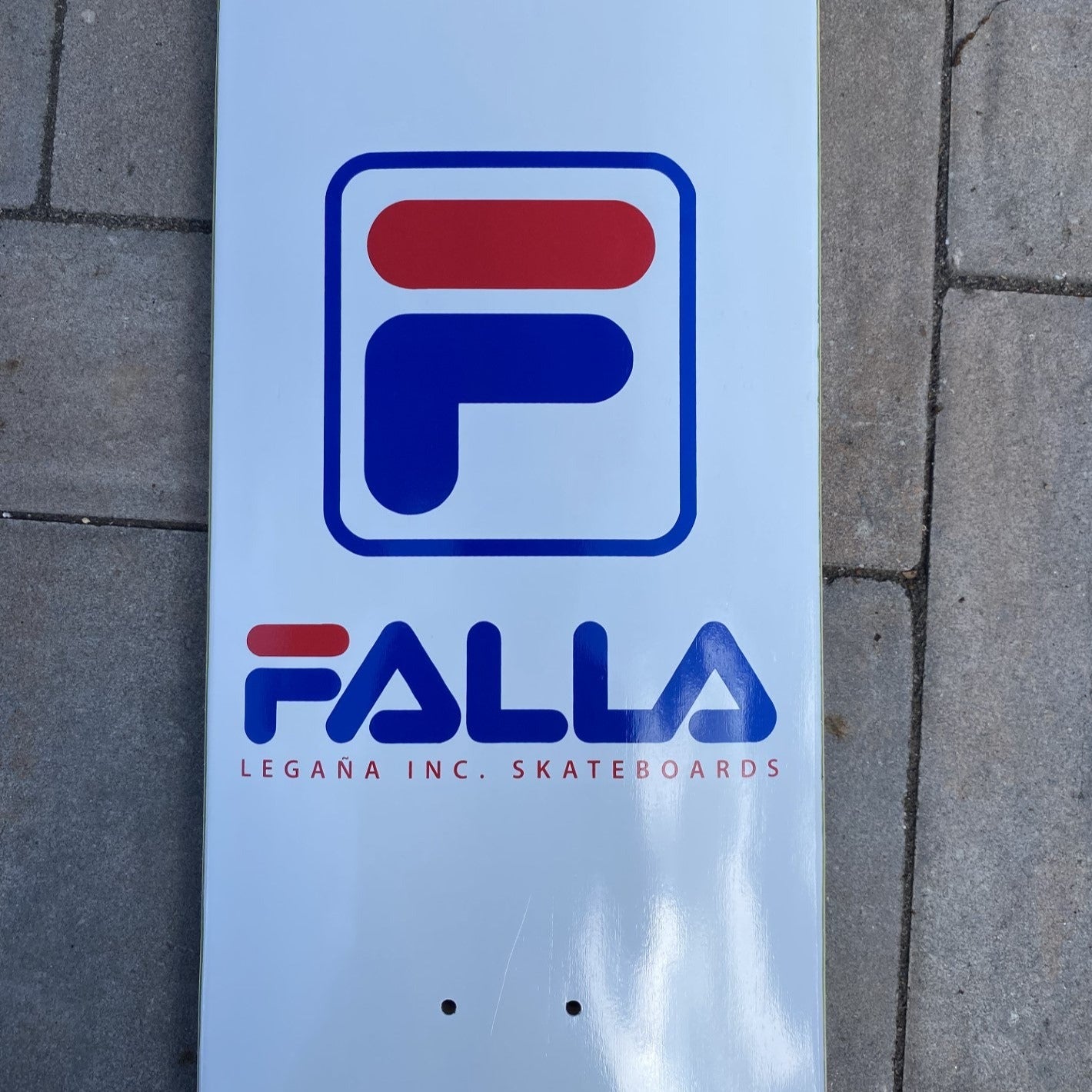 Legaña Fallafila 2 White Deck